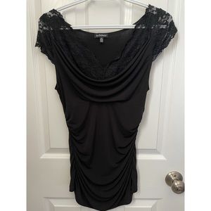 Le Chateau top size small